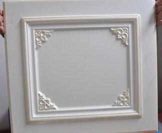 描边的衣柜门板